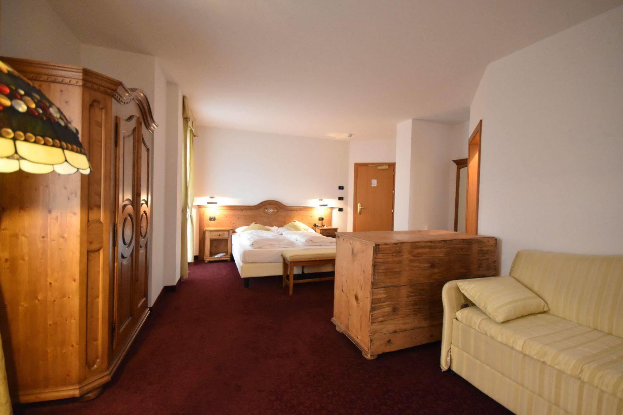 Folgaria Post Hotel Екстериор снимка